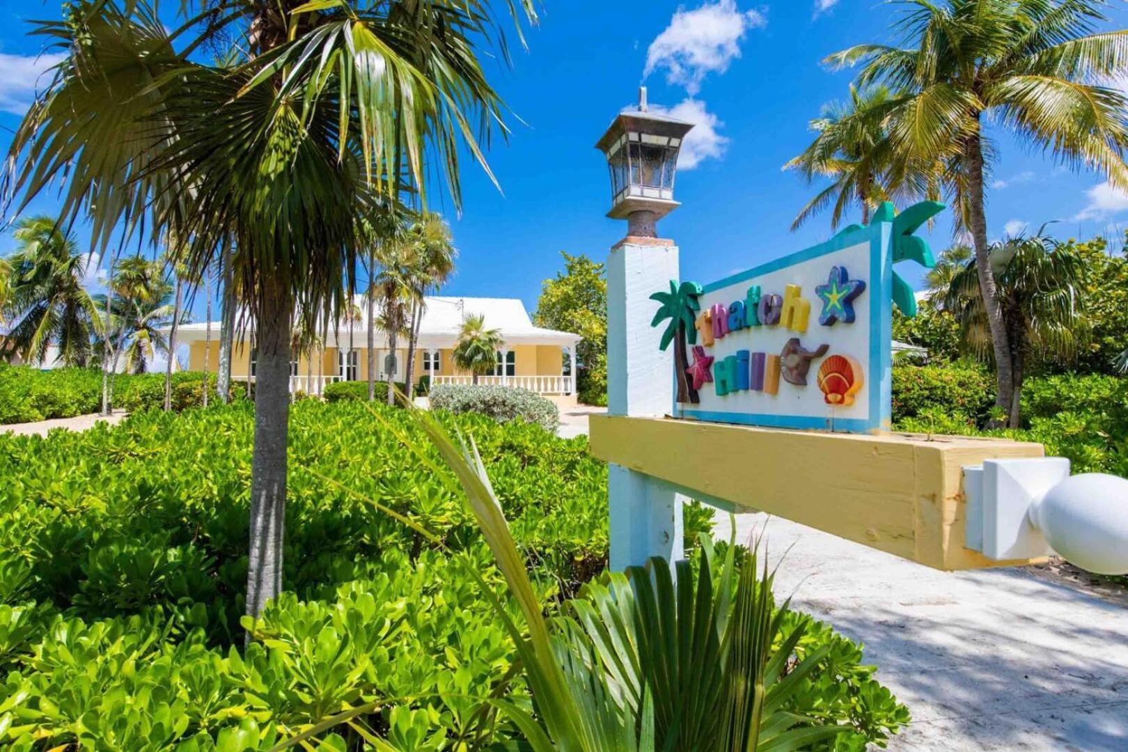 Thatch Hill - Renovated Beach House With Pool, Short Walk To The Rum Point Club Driftwood Village Екстериор снимка