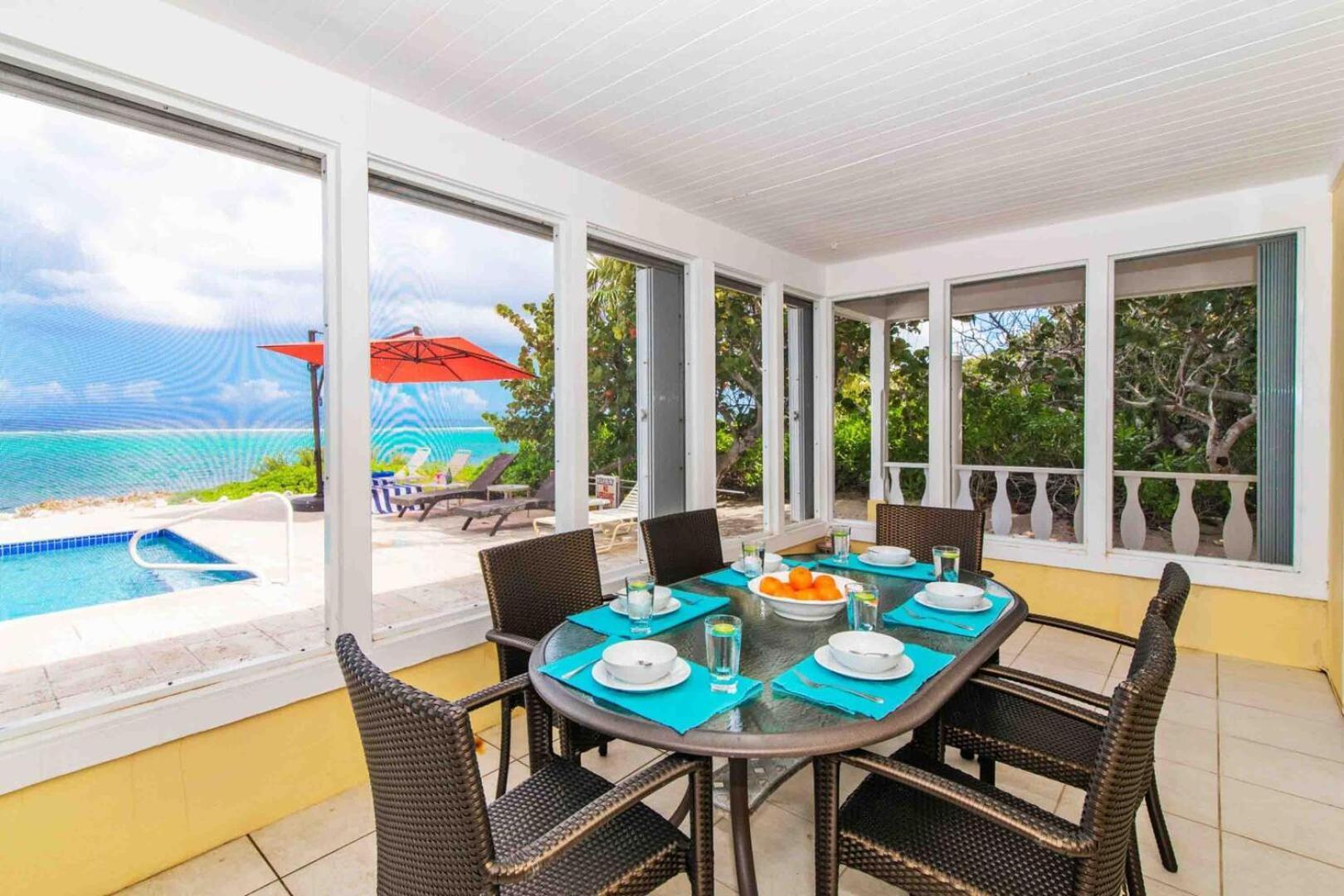 Thatch Hill - Renovated Beach House With Pool, Short Walk To The Rum Point Club Driftwood Village Екстериор снимка